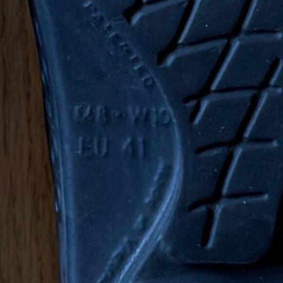 OOFOS OOriginal Sandals - Black - Picture 5 of 5